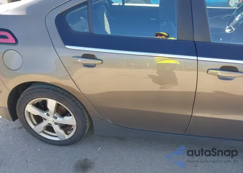 2014 Chevrolet Volt z USA, uszkodzony, nr VIN 1G1RA6E45EU133025